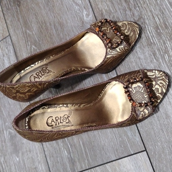Carlos embossed brown and gold leather heels. Size 6 - Picture 1 of 12